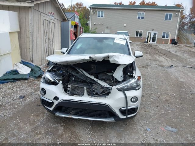 2018 BMW X1 WBXHT3C31J3H30443 Photo 5