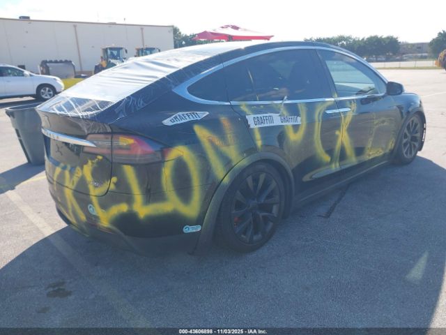 2016 TESLA MODEL X 5YJXCDE46GF031970 Photo 3