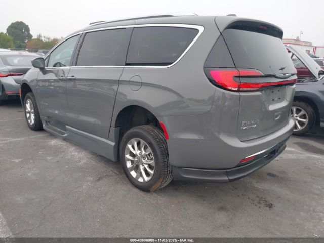 2021 CHRYSLER PACIFICA 2C4RC1BG6MR575214 Photo 2
