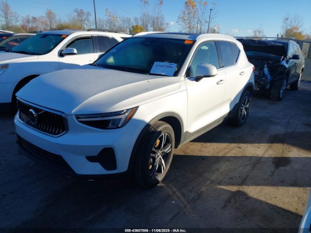 2024 VOLVO XC40 YV4L12UK0R2341561 Photo 1