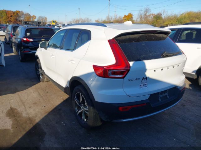 2024 VOLVO XC40 YV4L12UK0R2341561 Photo 2