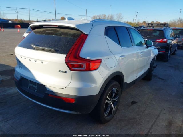 2024 VOLVO XC40 YV4L12UK0R2341561 Photo 3