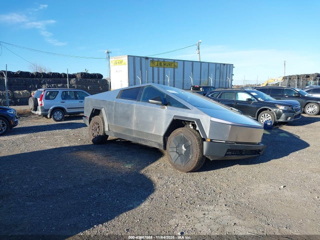 2024 TESLA CYBERTRUCK 7G2CEHED4RA034637 Photo 0