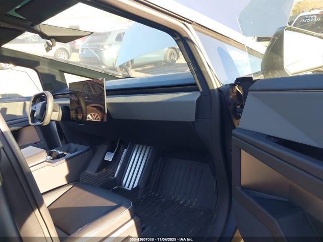 2024 TESLA CYBERTRUCK 7G2CEHED4RA034637 Photo 4
