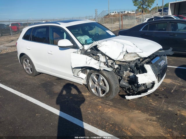 2011 AUDI Q5 WA1LFBFP8BA024811 Photo 0