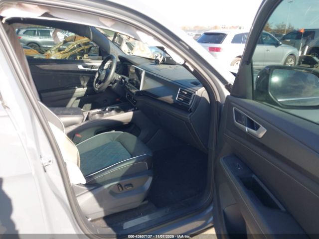 2024 VOLKSWAGEN ATLAS CROSS SPORT 1V2FE2CA0RC260386 Photo 4