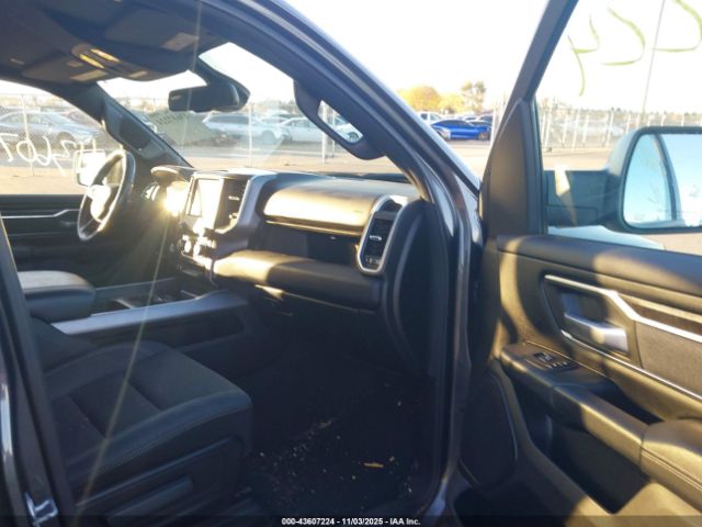 2019 RAM 1500 1C6SRFFT2KN539333 Photo 4