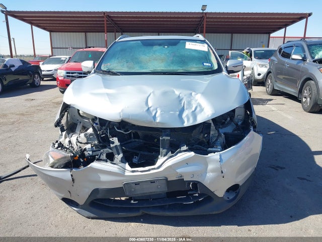 43607230 :رقم المزاد ، JN1BJ1CPXHW006470 vin ، 2017 Nissan Rogue Sport Sv مزاد بيع