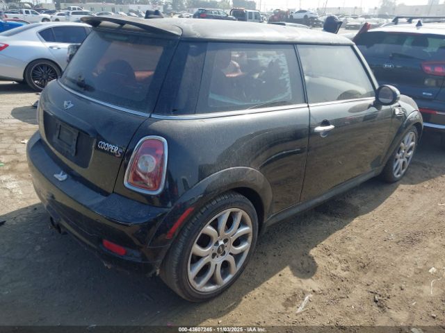 2010 MINI COOPER S WMWMF7C50ATX41701 Photo 3
