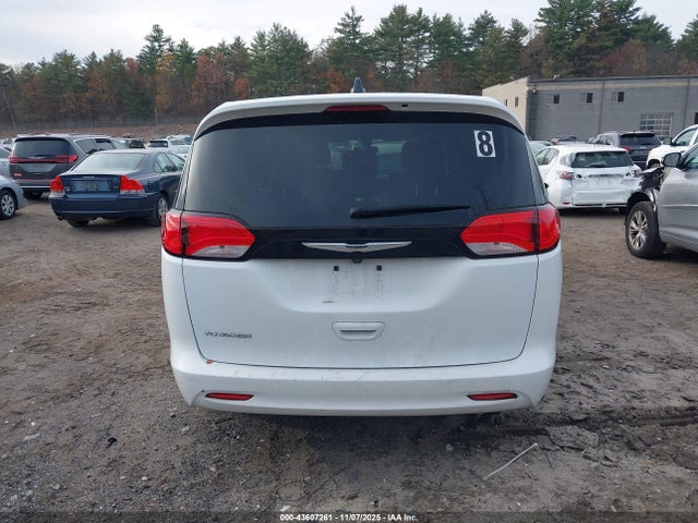 Chrysler Voyager Lx 2022 2C4RC1CG9NR166317 Image 16