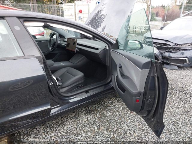 2025 TESLA MODEL 3 5YJ3E1EA2SF045211 Photo 4