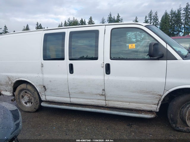 1GCWGAFG5L1176637 Chevrolet Express Cargo Rwd 2500 Regular Wheelbase Wt