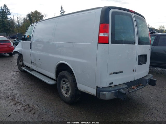 1GCWGAFG5L1176637 Chevrolet Express Cargo Rwd 2500 Regular Wheelbase Wt