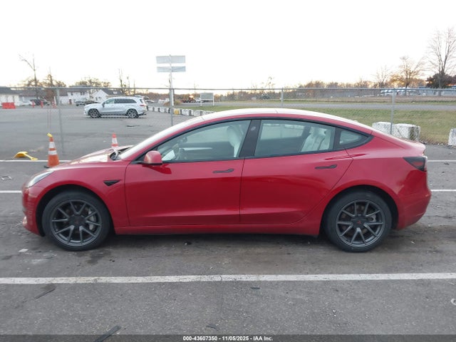 43607350 :رقم المزاد ، 5YJ3E1EB9NF367308 vin ، 2022 Tesla Model 3 Long Range Dual Motor All-wheel Drive مزاد بيع