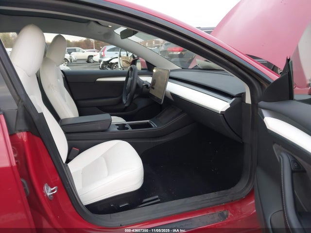 43607350 :رقم المزاد ، 5YJ3E1EB9NF367308 vin ، 2022 Tesla Model 3 Long Range Dual Motor All-wheel Drive مزاد بيع