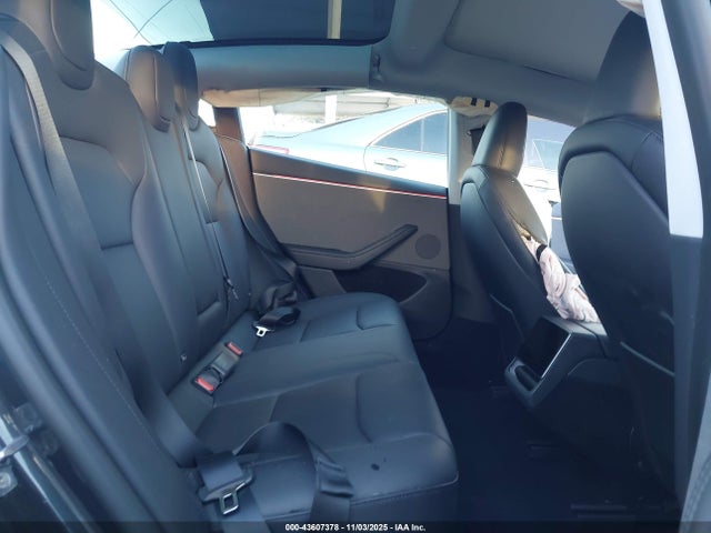 2025 TESLA MODEL 3 5YJ3E1EA2SF902613 Photo 7