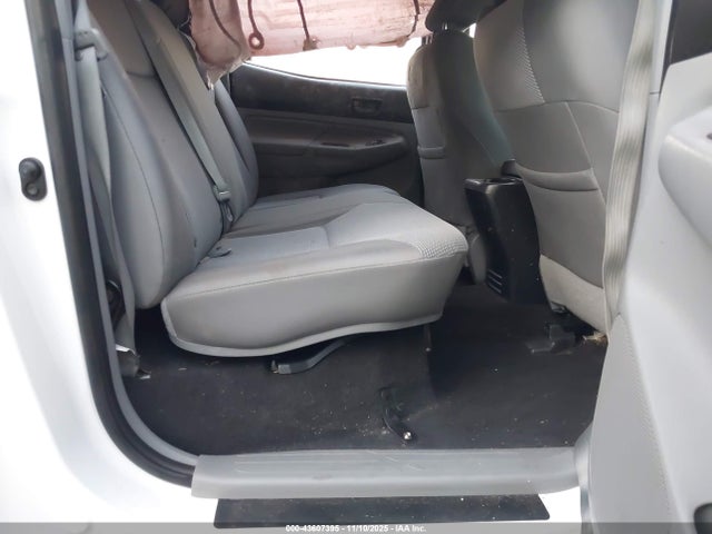 Продажа на аукционе авто 2014 Toyota Tacoma Base V6, vin: 3TMLU4EN7EM137518, номер лота: 43607395