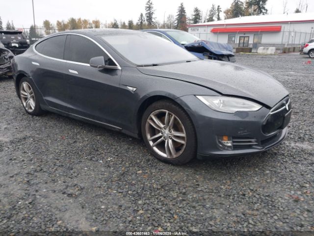 2014 TESLA MODEL S 5YJSA1S1XEFP61063 Photo 0