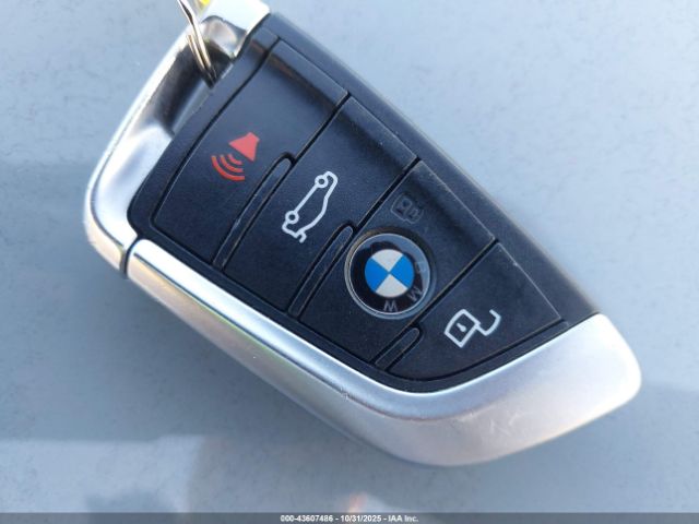 2021 BMW M3 WBS33AY03MFL50622 Photo 10