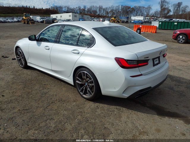2022 BMW 3 SERIES 3MW5U9J09N8C42518 Photo 2