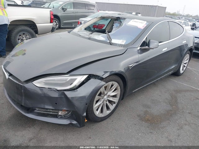 2018 TESLA MODEL S 5YJSA1E25JF274867 Photo 1