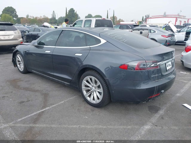 2018 TESLA MODEL S 5YJSA1E25JF274867 Photo 2