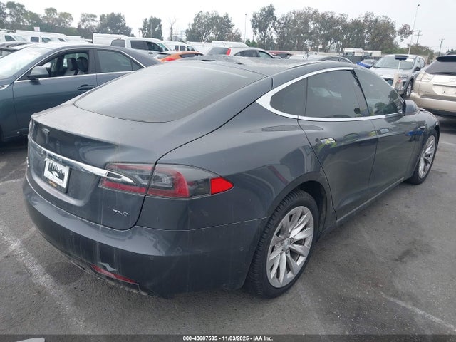 2018 TESLA MODEL S 5YJSA1E25JF274867 Photo 3