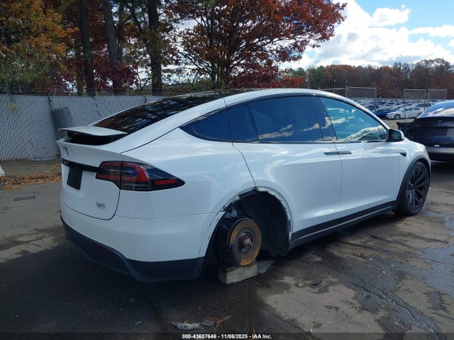 2023 TESLA MODEL X 7SAXCBE69PF376161 Photo 3