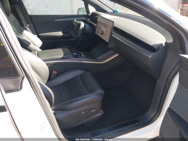 2023 TESLA MODEL X 7SAXCBE69PF376161 Photo 4