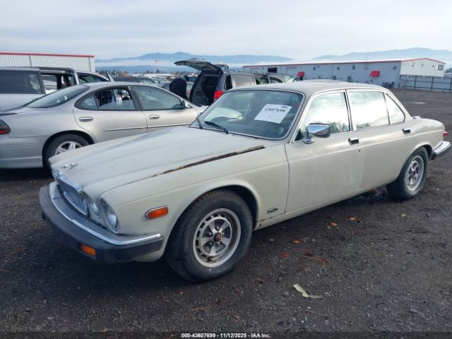 1985 JAGUAR XJ6 SAJAV1340FC394392 Photo 1