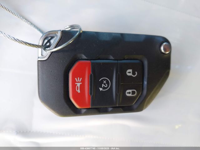 2023 JEEP WRANGLER 4XE 1C4JJXR67PW703474 Photo 10