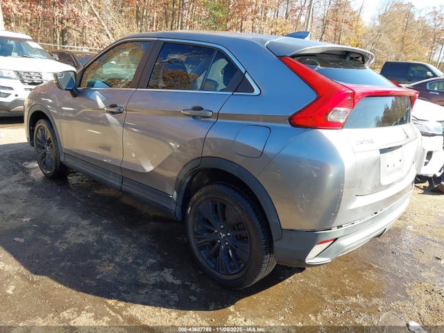 2018 MITSUBISHI ECLIPSE CROSS JA4AT4AAXJZ061874 Photo 2
