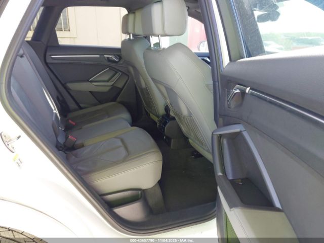 2019 AUDI Q3 WA1EECF34K1085216 Photo 7