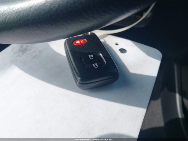 2013 TOYOTA PRIUS JTDKN3DU7D1635581 Photo 10