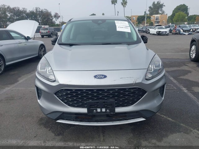 2022 Ford Escape Se მანქანა იყიდება აუქციონზე, vin: 1FMCU9G69NUA72391, აუქციონის ნომერი: 43607811