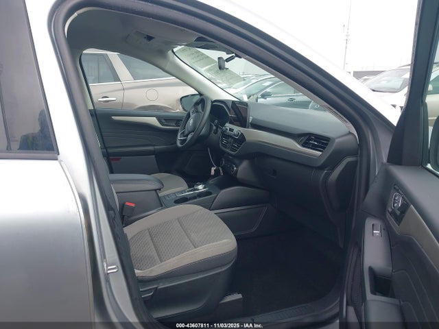 Продаж на аукціоні авто 2022 Ford Escape Se, vin: 1FMCU9G69NUA72391, номер лоту: 43607811