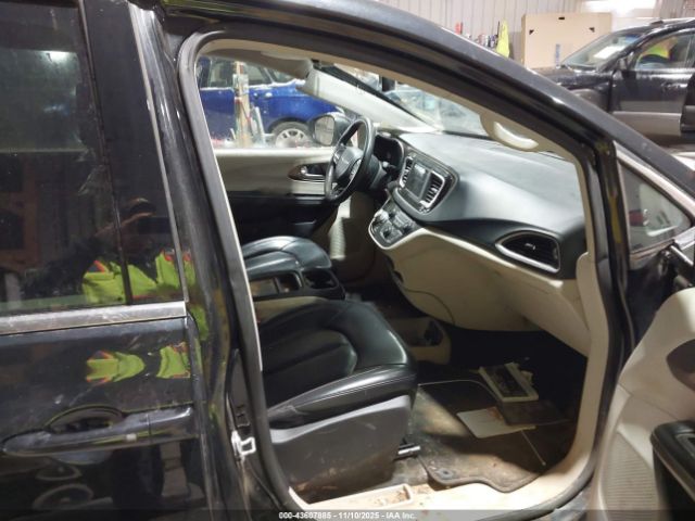 2021 CHRYSLER VOYAGER 2C4RC1DG6MR539181 Photo 4