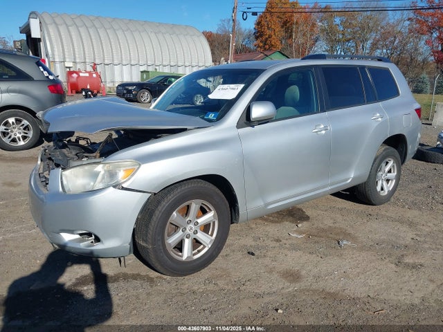 2010 TOYOTA HIGHLANDER 5TDBK3EH5AS024327 Photo 1