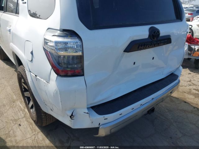2024 TOYOTA 4RUNNER JTERU5JR3R6278015 Photo 5