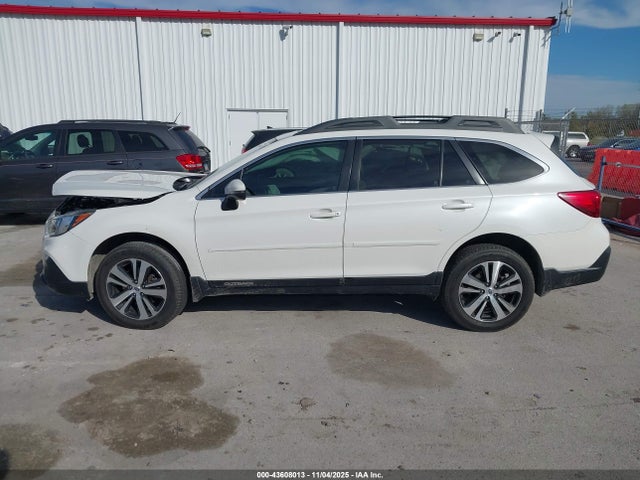 43608013 :رقم المزاد ، 4S4BSENC9J3221434 vin ، 2018 Subaru Outback 3.6r Limited مزاد بيع