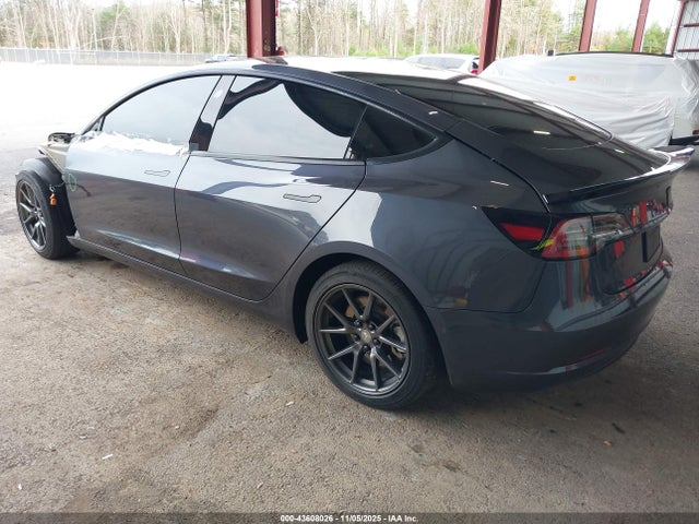 2022 TESLA MODEL 3 5YJ3E1EBXNF103725 Photo 2