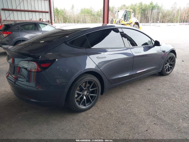 2022 TESLA MODEL 3 5YJ3E1EBXNF103725 Photo 3