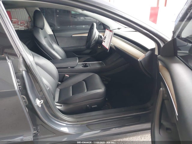 2022 TESLA MODEL 3 5YJ3E1EBXNF103725 Photo 4