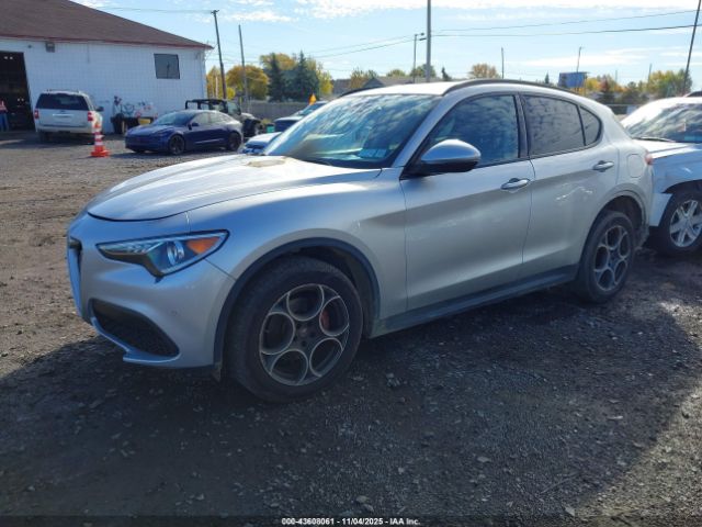 2018 ALFA ROMEO STELVIO ZASFAKPN6J7B83439 Photo 1