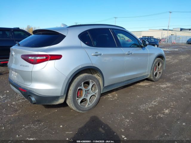 2018 ALFA ROMEO STELVIO ZASFAKPN6J7B83439 Photo 3