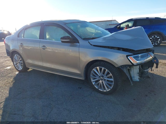 43608071 :رقم المزاد ، 3VWLL7AJ2EM225428 vin ، 2014 Volkswagen Jetta 2.0l Tdi مزاد بيع