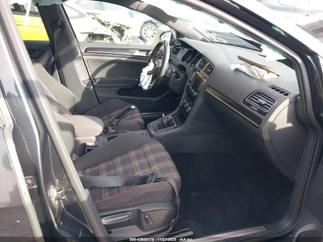 2017 VOLKSWAGEN GOLF GTI 3VW547AU3HM023346 Photo 4