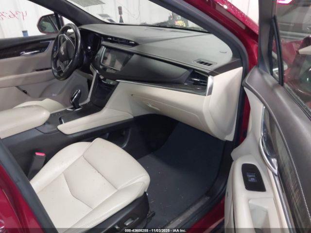 2018 CADILLAC XT5 1GYKNBRS8JZ155848 Photo 4