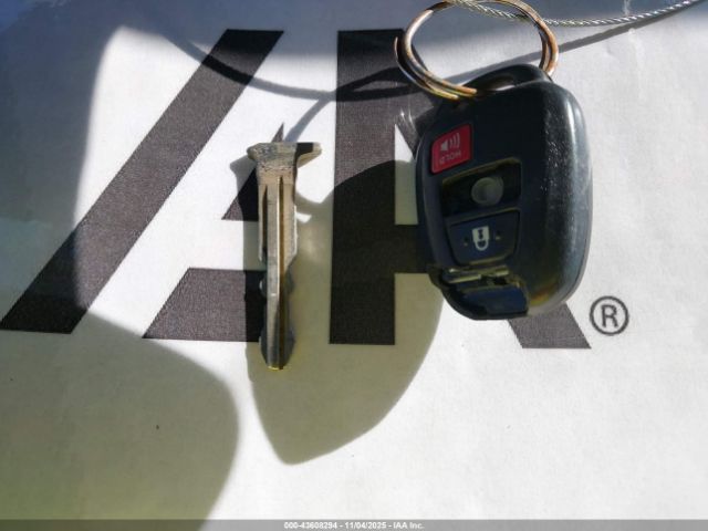 2012 TOYOTA PRIUS C JTDKDTB34C1526524 Photo 10