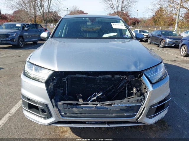 2019 AUDI Q7 WA1LAAF72KD003749 Photo 5